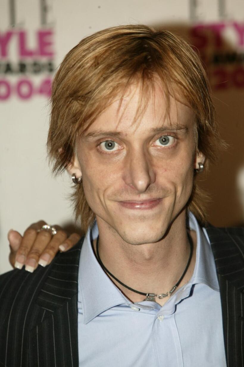 Mackenzie Crook at the Elle Style Awards 2004.