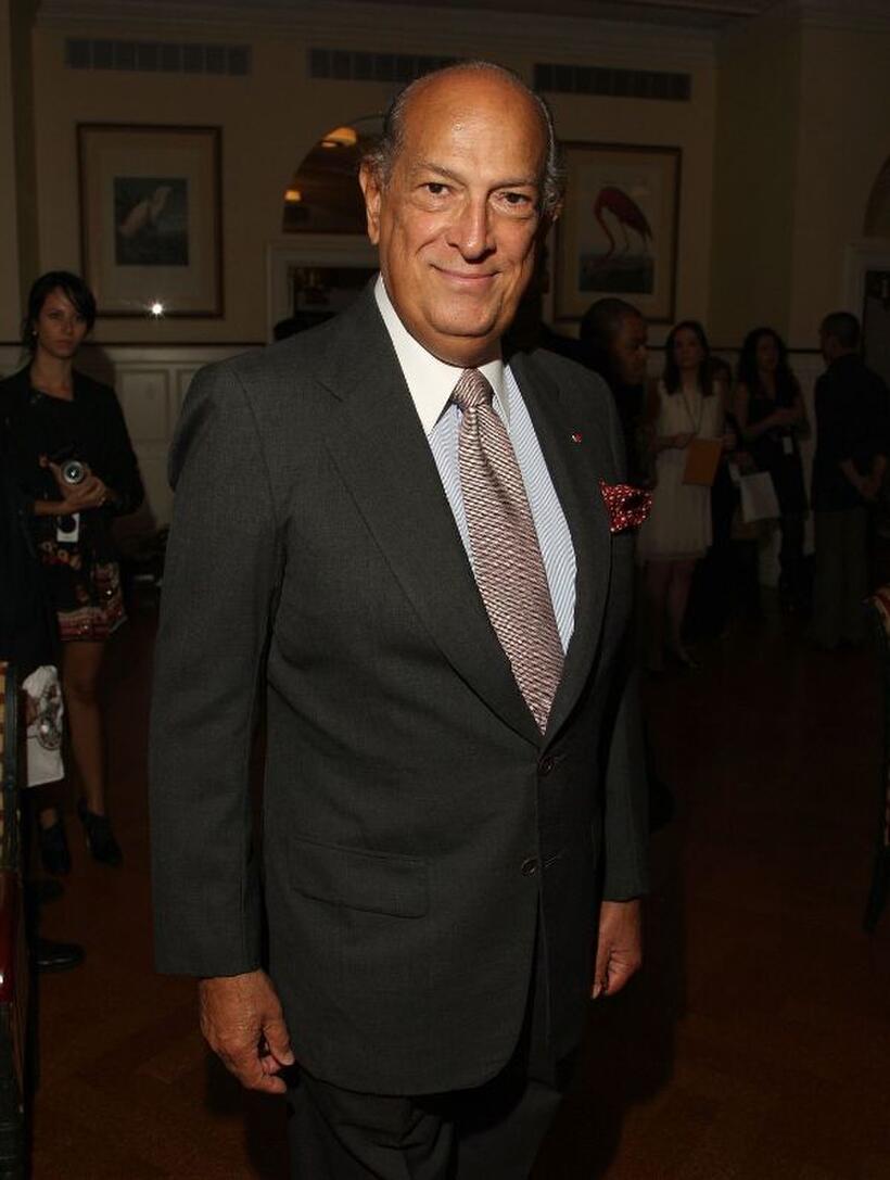 Oscar de la Renta at the Oscar De La Renta Spring 2010 fashion show.