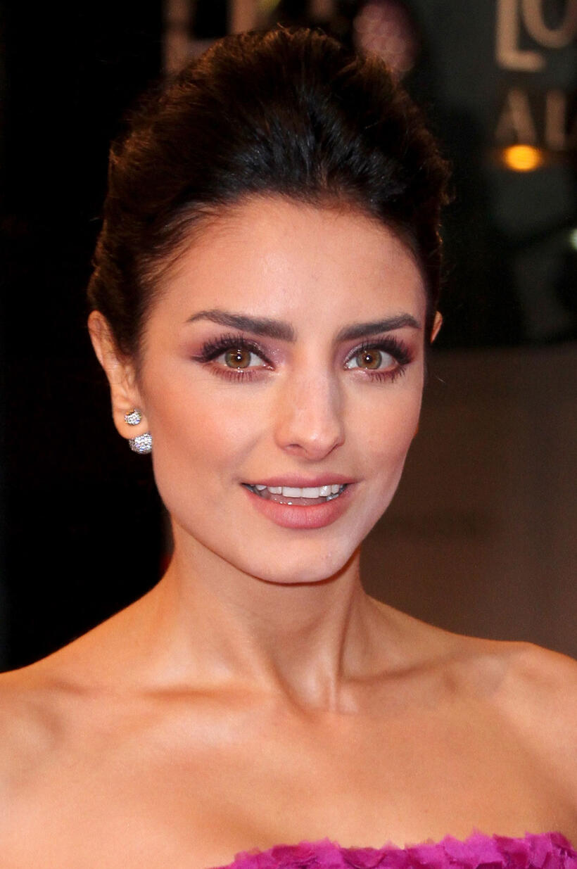 Aislinn Derbez at the 2015 Premios Lo Nuestros Awards.