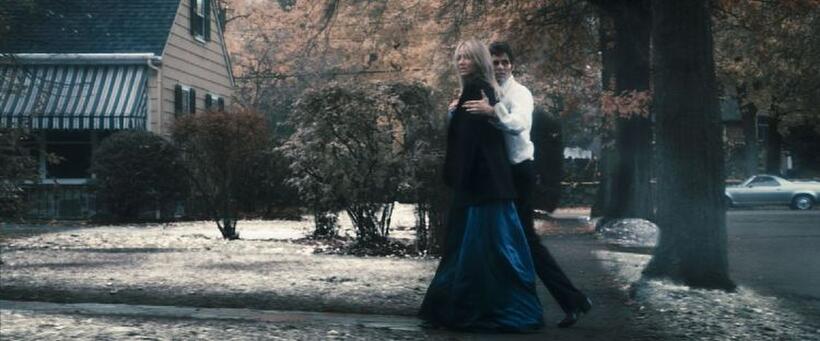 Cameron Diaz as Norma Lewis and James Marsden as Arthur Lewis in "The Box."