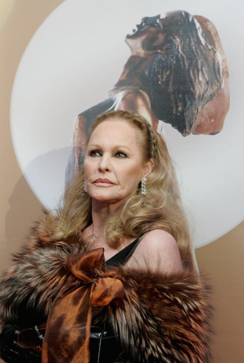 Ursula Andress at the ceremony of the Diva Awards 2007.