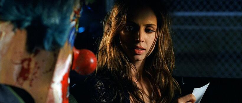 Eliza Dushku as City Hall in "Nobel Son."