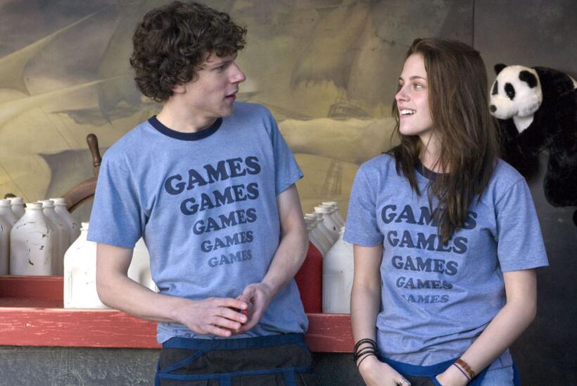 Jesse Eisenberg and Kristen Stewart in "Adventureland."