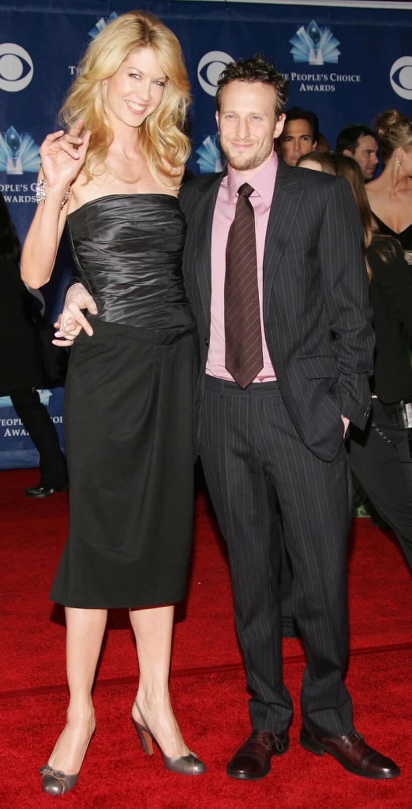 Jenna Elfman and Bodhi Elfman at the 32nd Annual People's Choice Awards.
