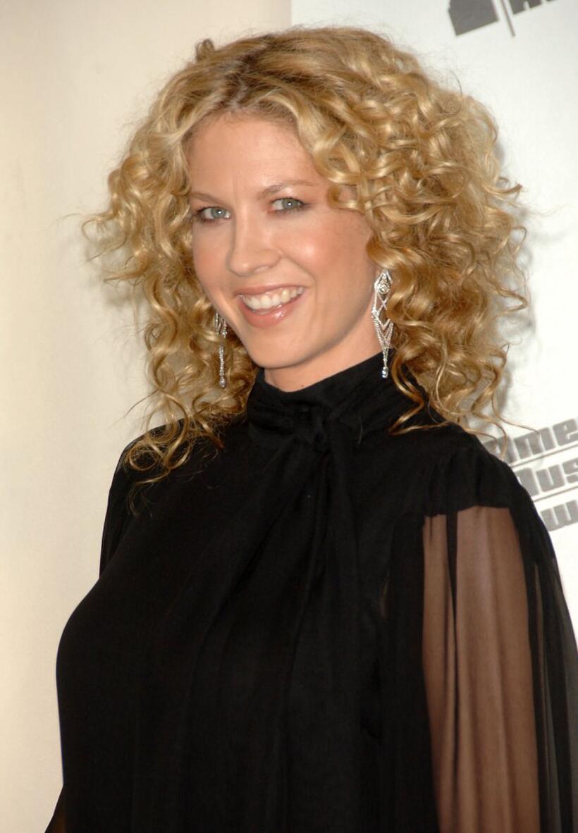 Jenna Elfman at the press room during the 2006 American Music Awards.
