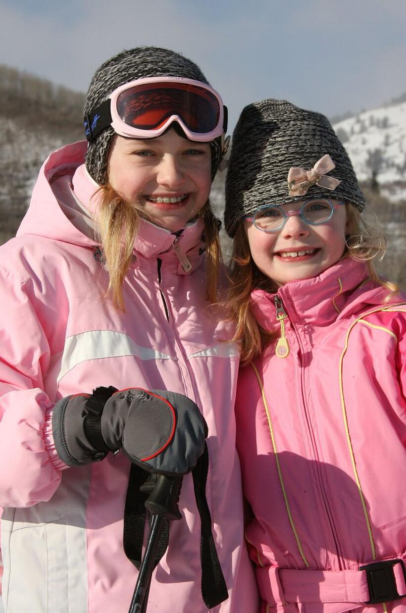 Dakota Fanning and Elle Fanning at the 2007 Sundance Film Festival.