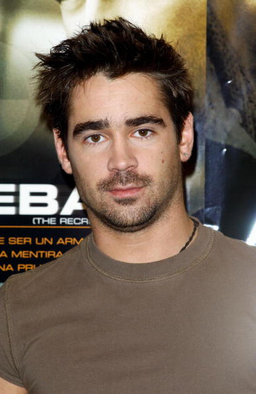 Colin Farrell at a photo shoot for "The Recruit."  