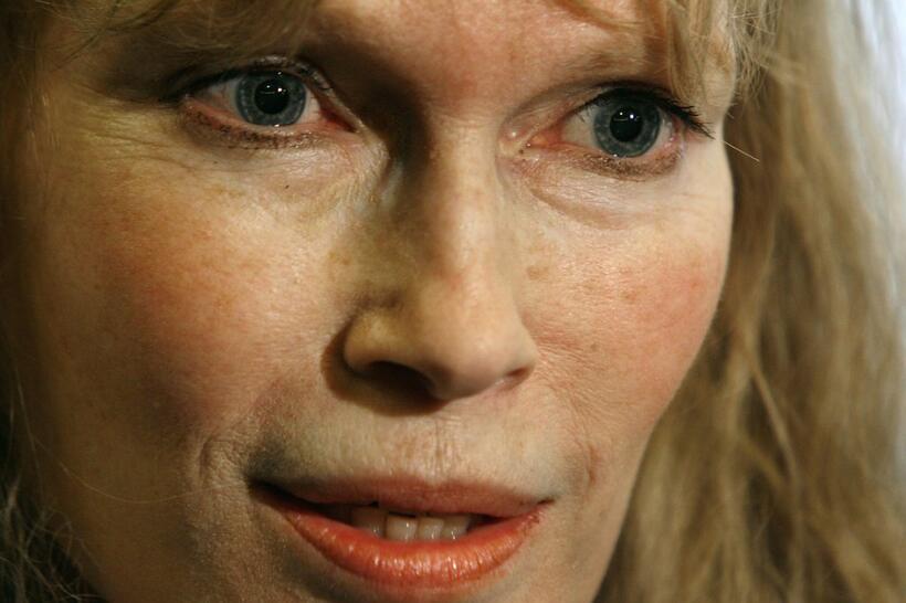 Mia Farrow at the National Press Club for news conference Save Darfur Coalition.