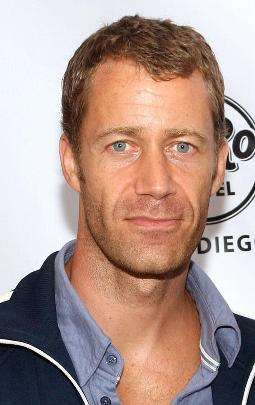 Colin Ferguson at the Rock Star Media Lounge featuring The Hollywood Reporter and Yowie.com during the Comic-Con 2010 in California.