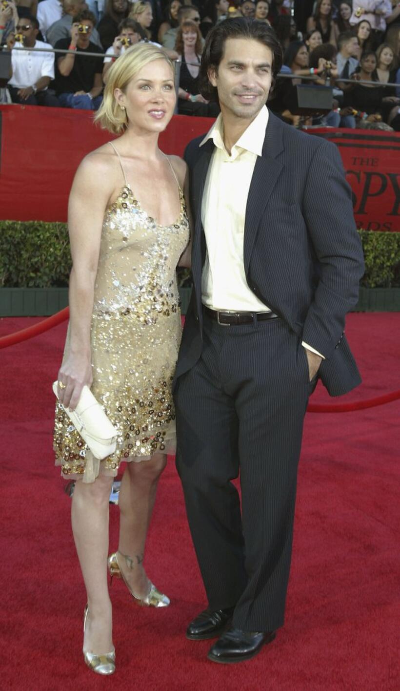 Christina Applegate and Johnathon Schaech at the 12th Annual ESPY Awards.