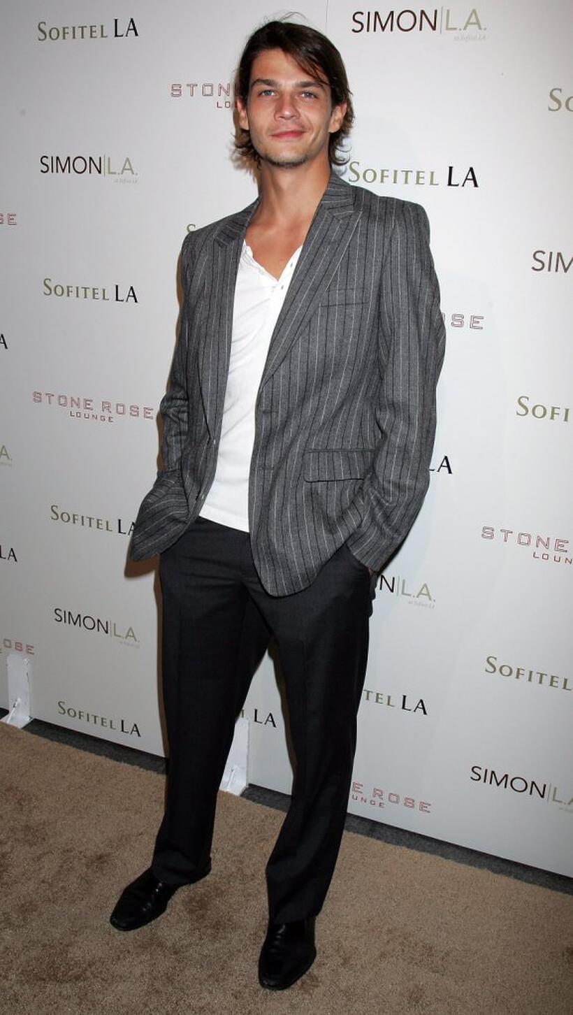 Trent Ford at the Stone Rose Lounge and Simon LA preview.