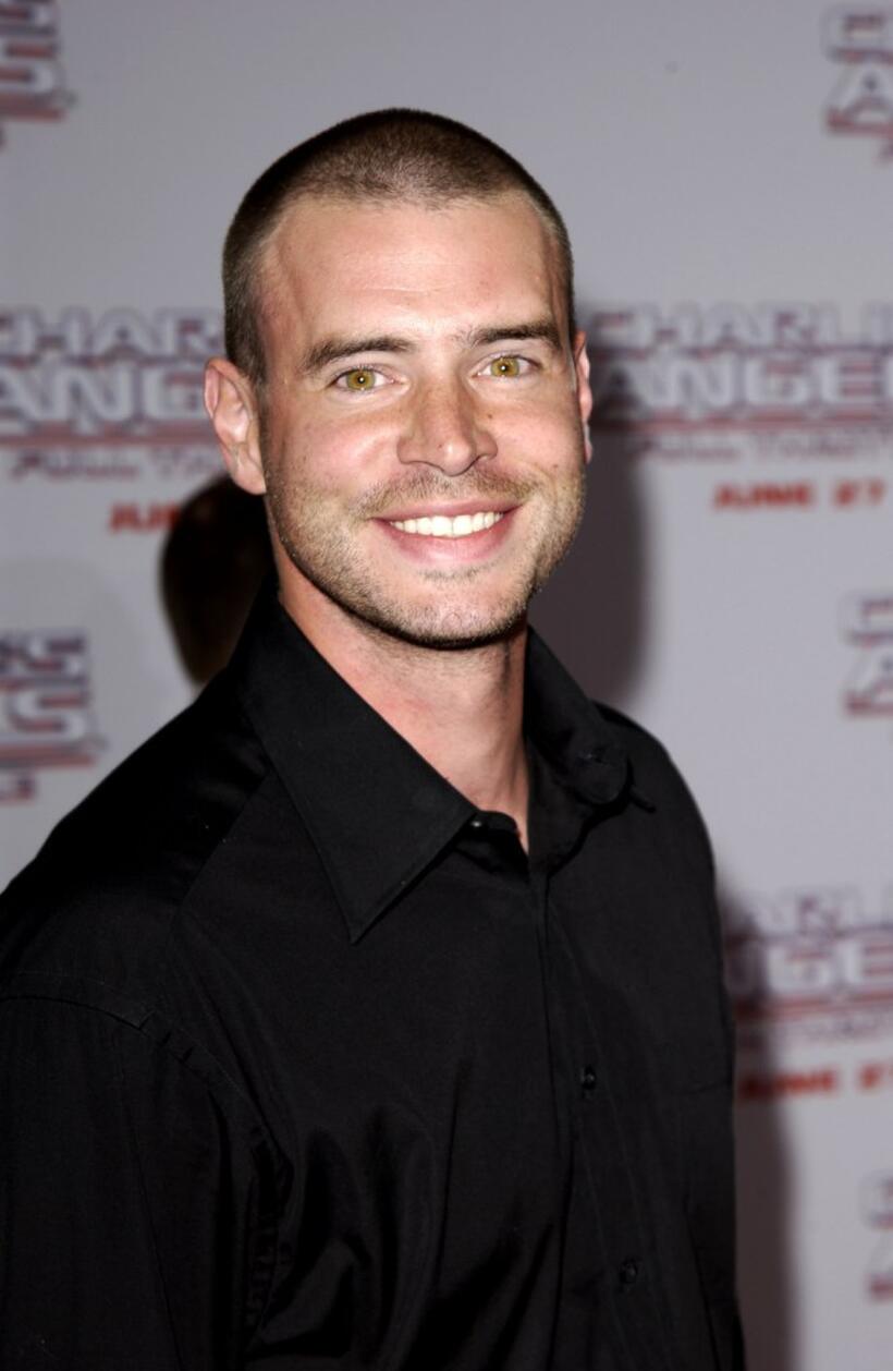 Scott Foley at the premiere of "Charlie's Angels 2: Full Throttle."