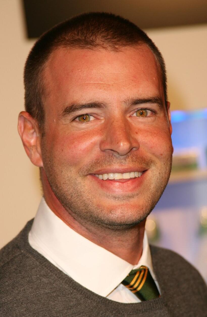 Scott Foley at the 34th Annual People's Choice Awards Nominations Announcements and Party.