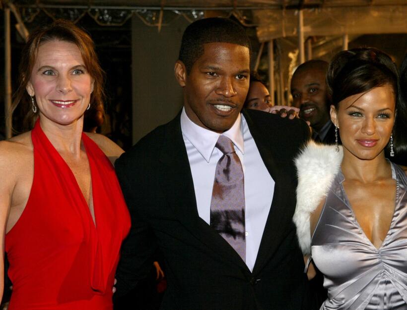 Karen Baldwin, Jamie Fox and Leila Arcieri at the premiere of "Ray."