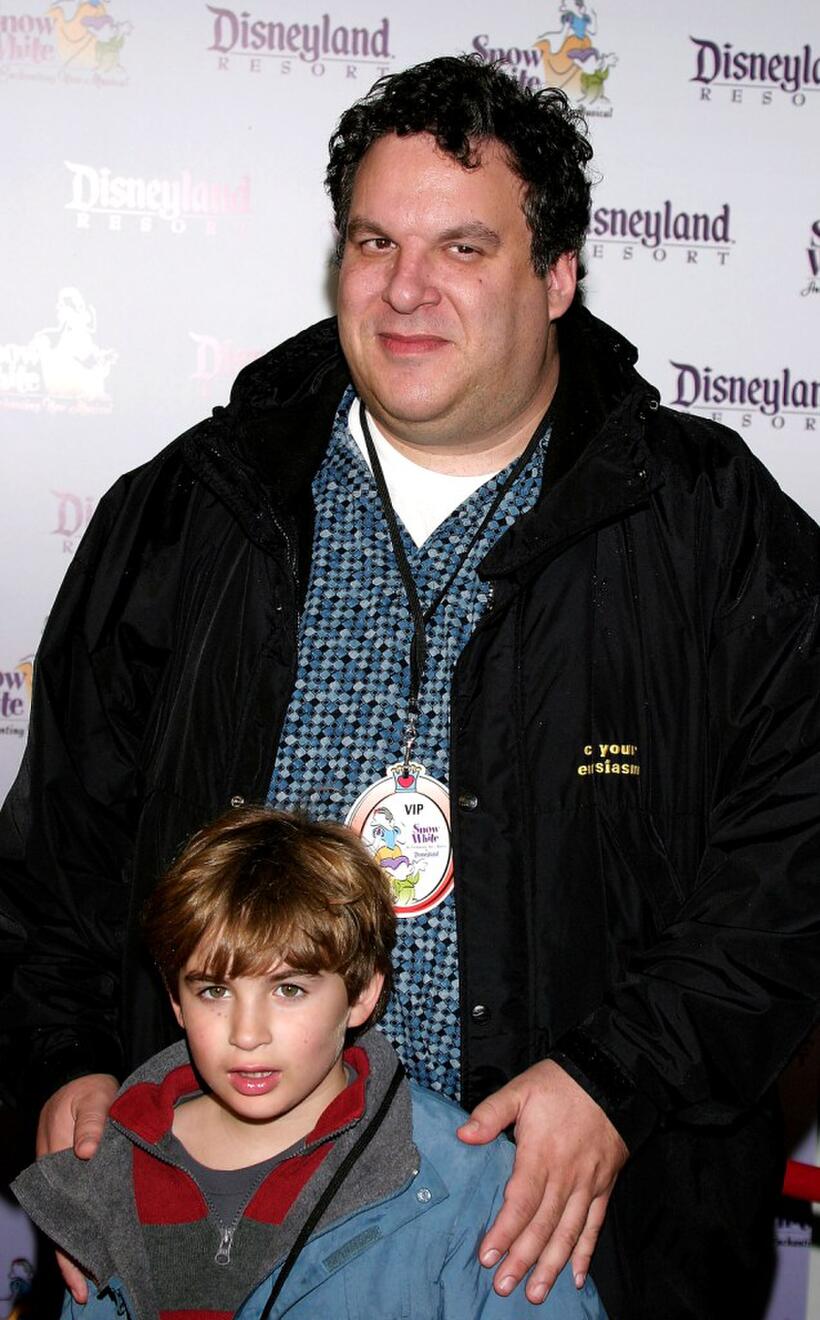 Jeff Garlin at the opening of "Snow White - An Enchanting New Musical."