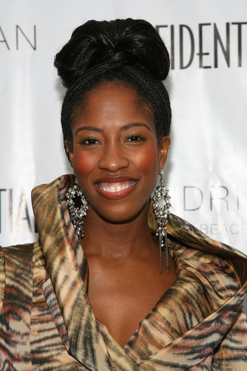 Shondrella Avery at the LA Confidential Magazines annual Oscar Party.