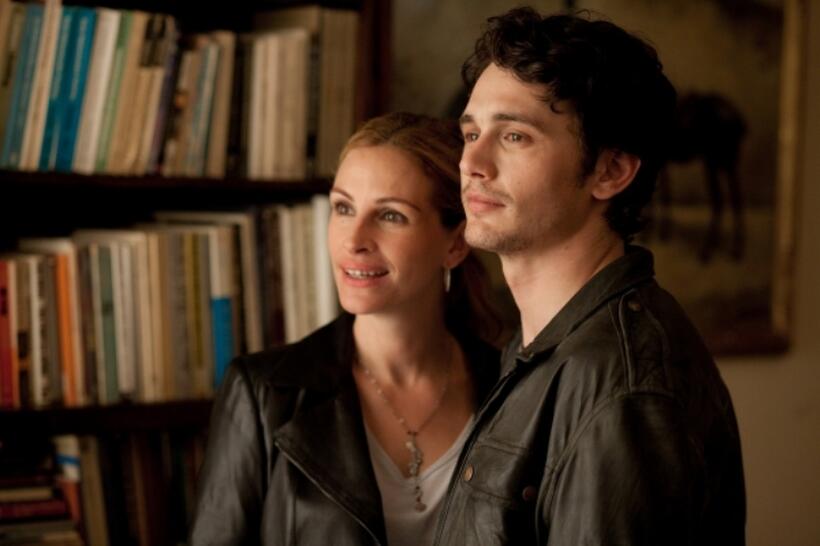 Julia Roberts as Liz Gilbert and James Franco as David in "Eat, Pray, Love."