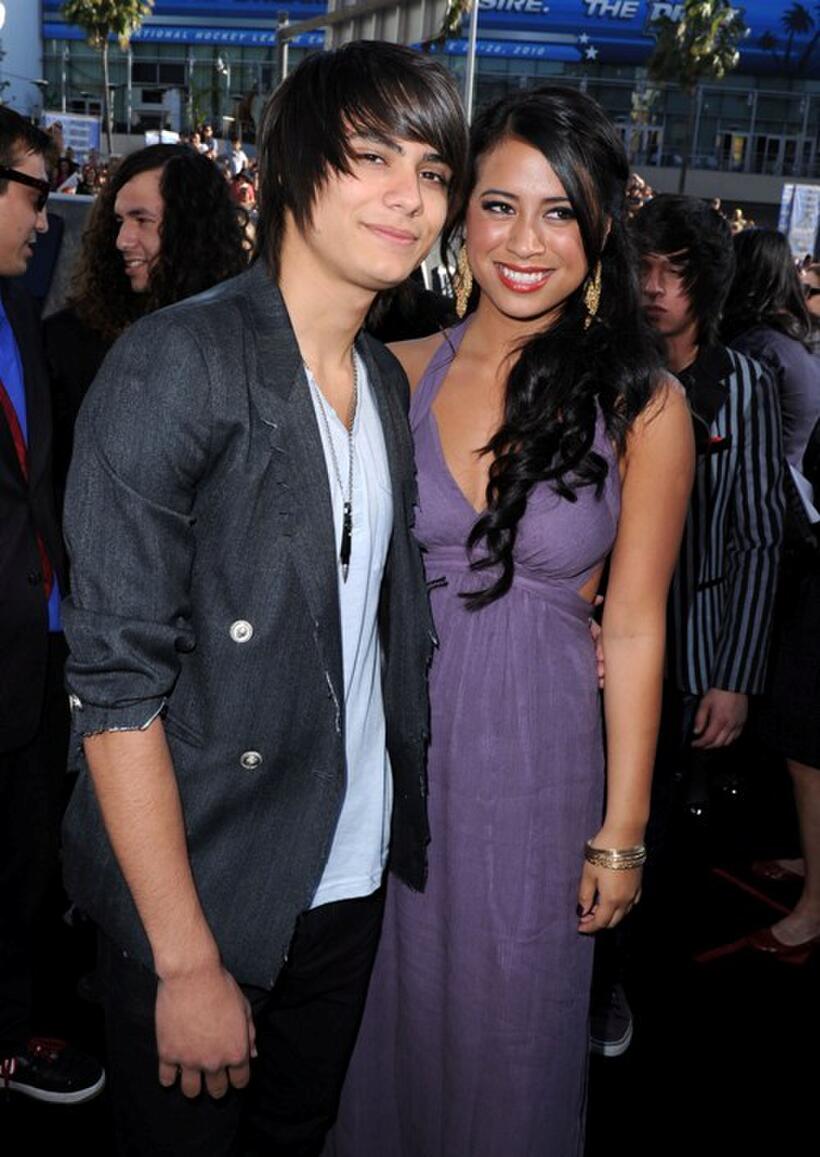 Kiowa Gordon and Guest at the premiere of "The Twilight Saga: Eclipse" during the 2010 Los Angeles Film Festival.
