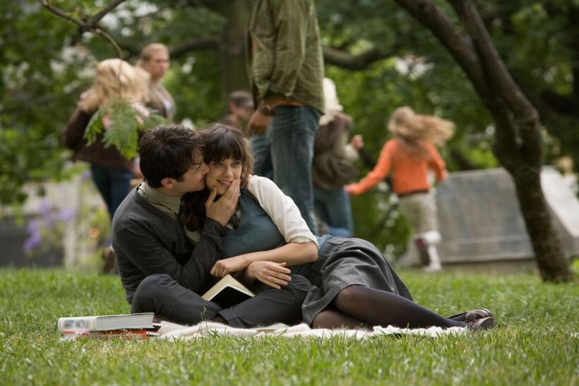 Joseph Gordon-Levitt and Zooey Deschanel in "500 Days of Summer."