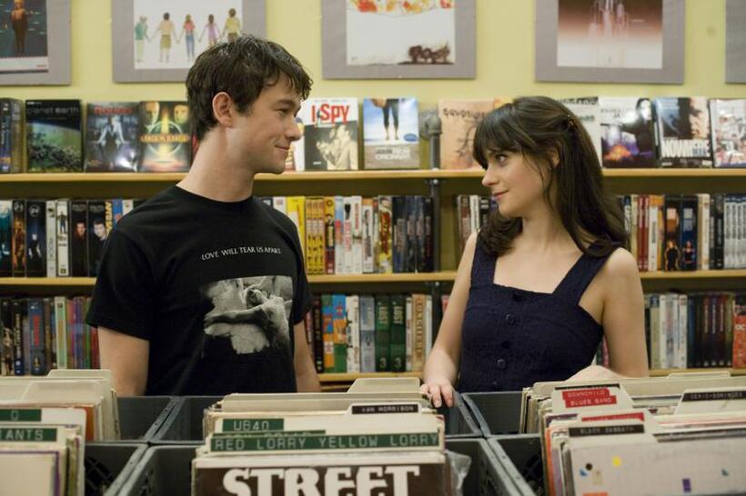 Joseph Gordon-Levitt and Zooey Deschanel in "(500) Days of Summer."