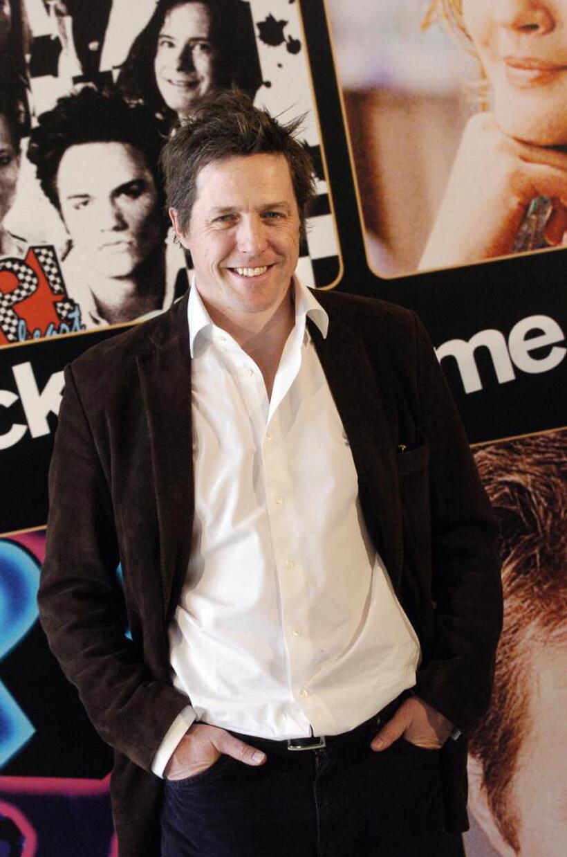 Hugh Grant at the photocall of "Music and Lyrics".