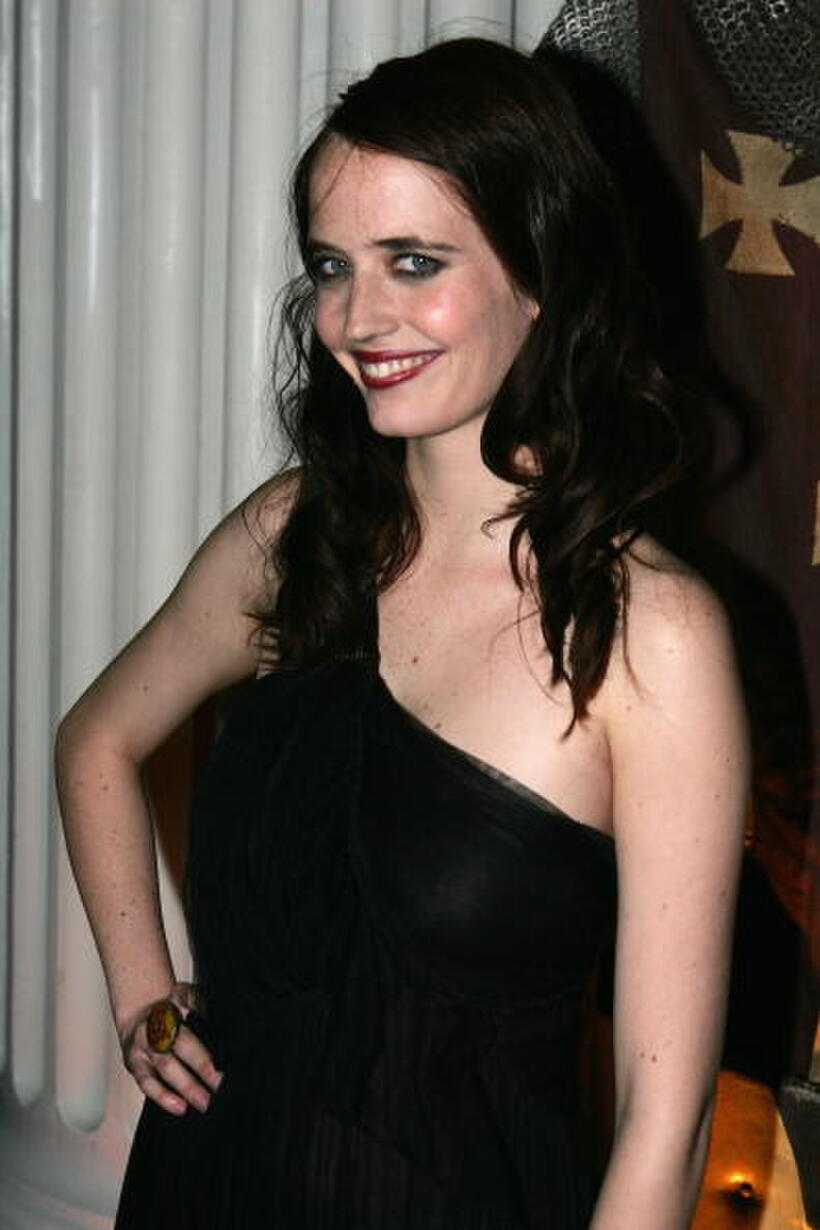 Eva Green at the European Premiere of “Kingdom of Heaven” in London. 