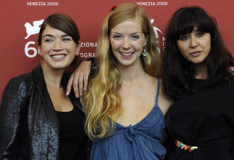 Anna Bederke, Pheline Roggan and Dorka Gryllus at the photocall of "Soul Kitchen" during the Venice Film Festival.