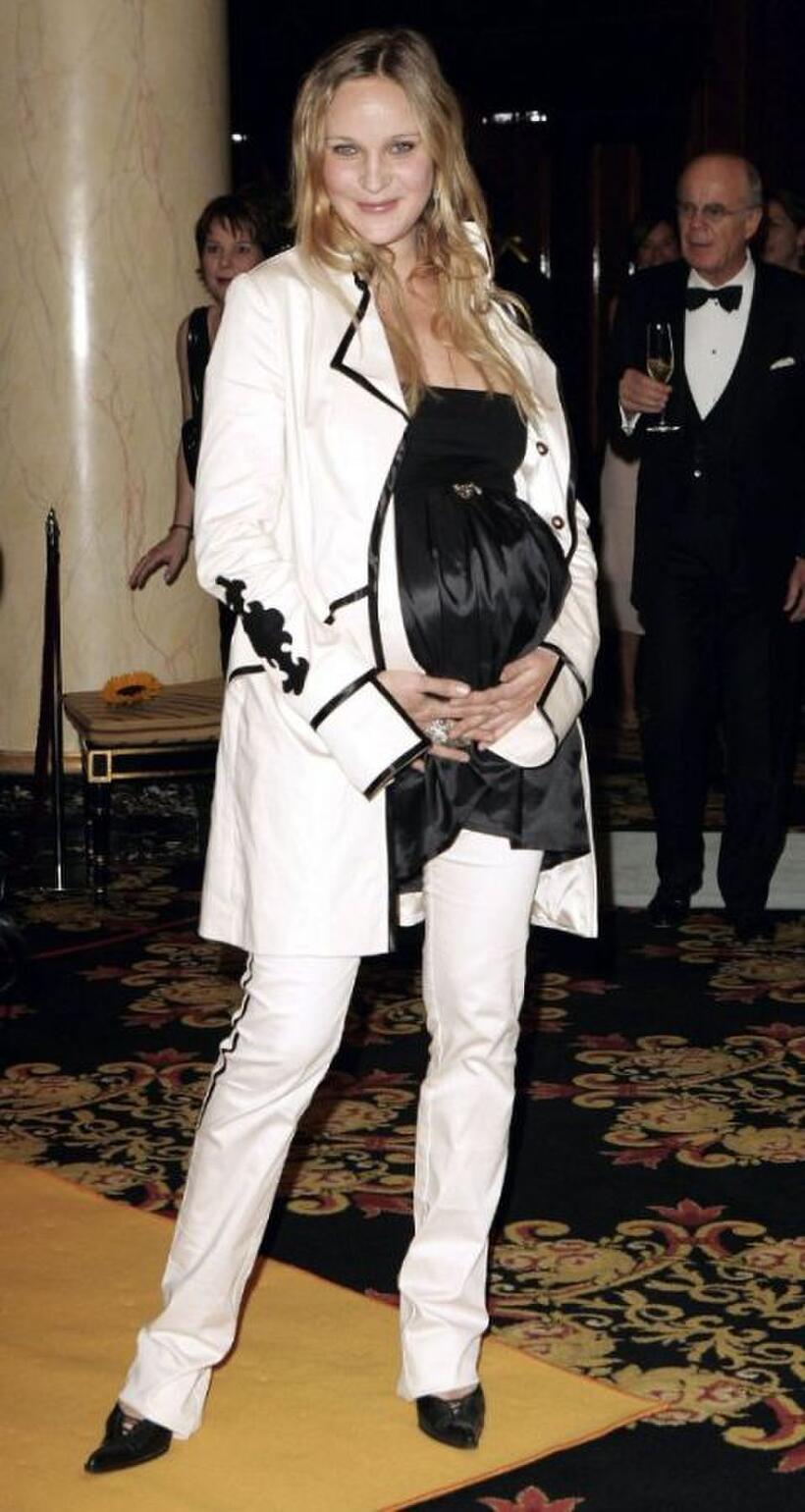 Jeanette Hain at the Dreamball 2006 cancer charity ball.