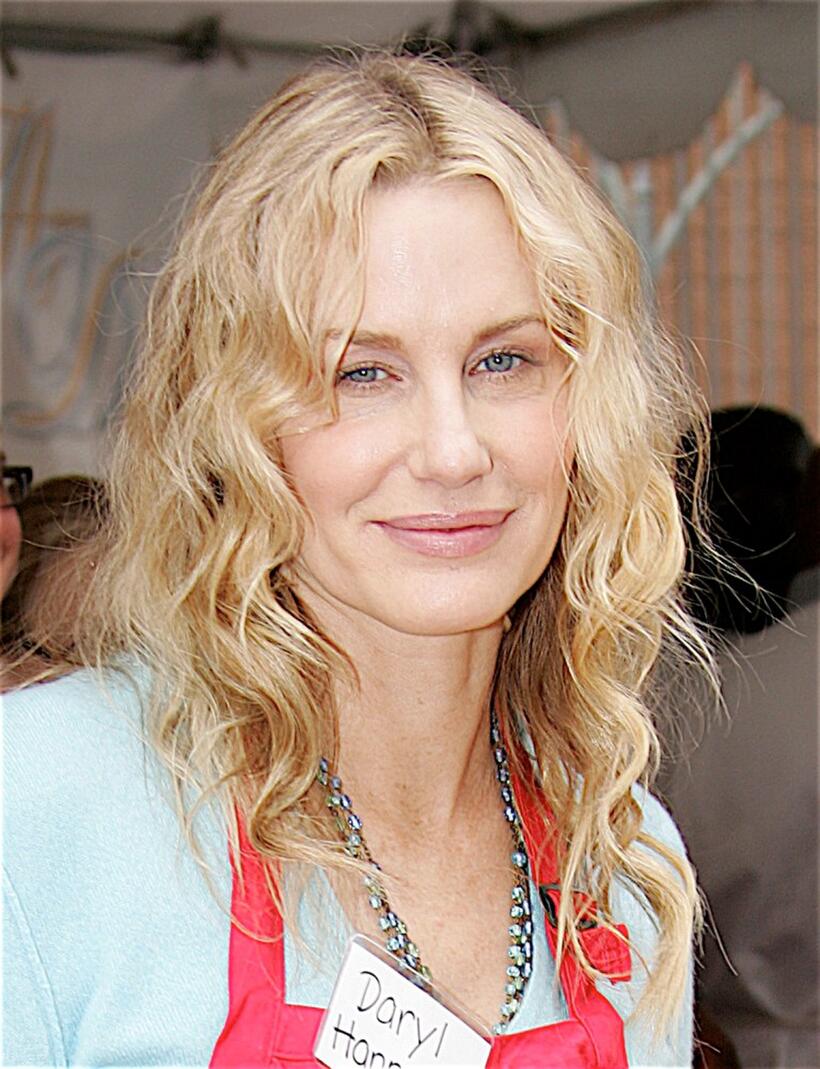 Daryl Hannah at the Los Angeles Mission and Anne Douglas Center's Thanksgiving Meal for the Homeless.