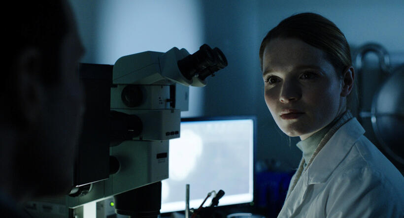 Karoline Herfurth in "Errors of the Human Body."