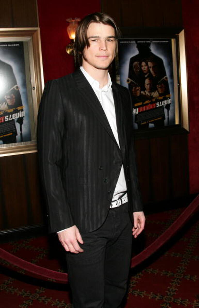 Josh Hartnett at the N.Y. premiere of "Lucky Number Slevin."