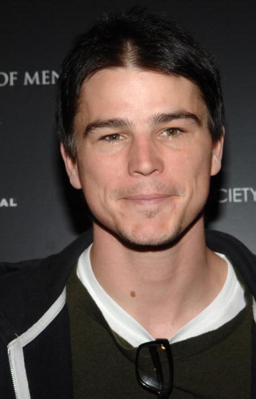Josh Hartnett at a N.Y. screening of "Children Of Men."