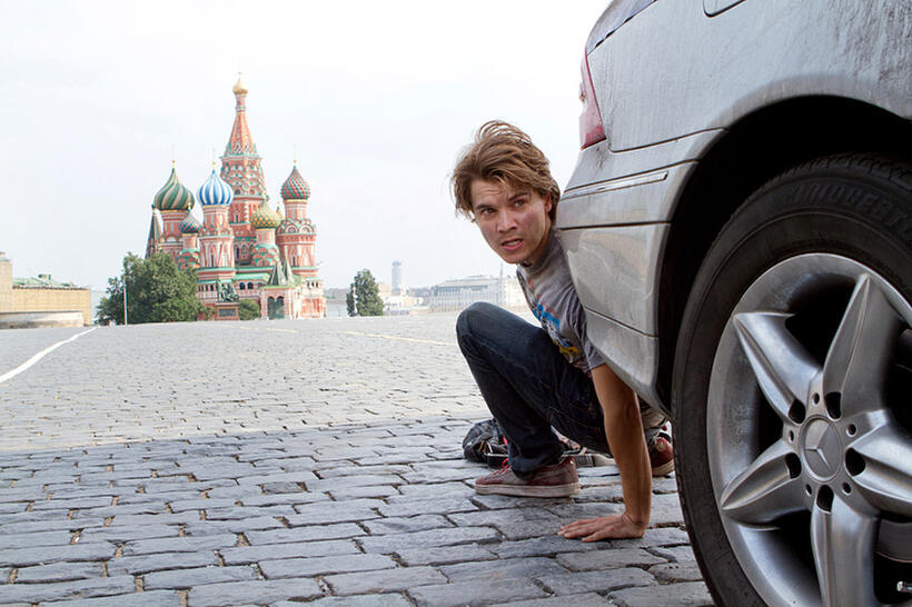 Emile Hirsch in "The Darkest Hour."