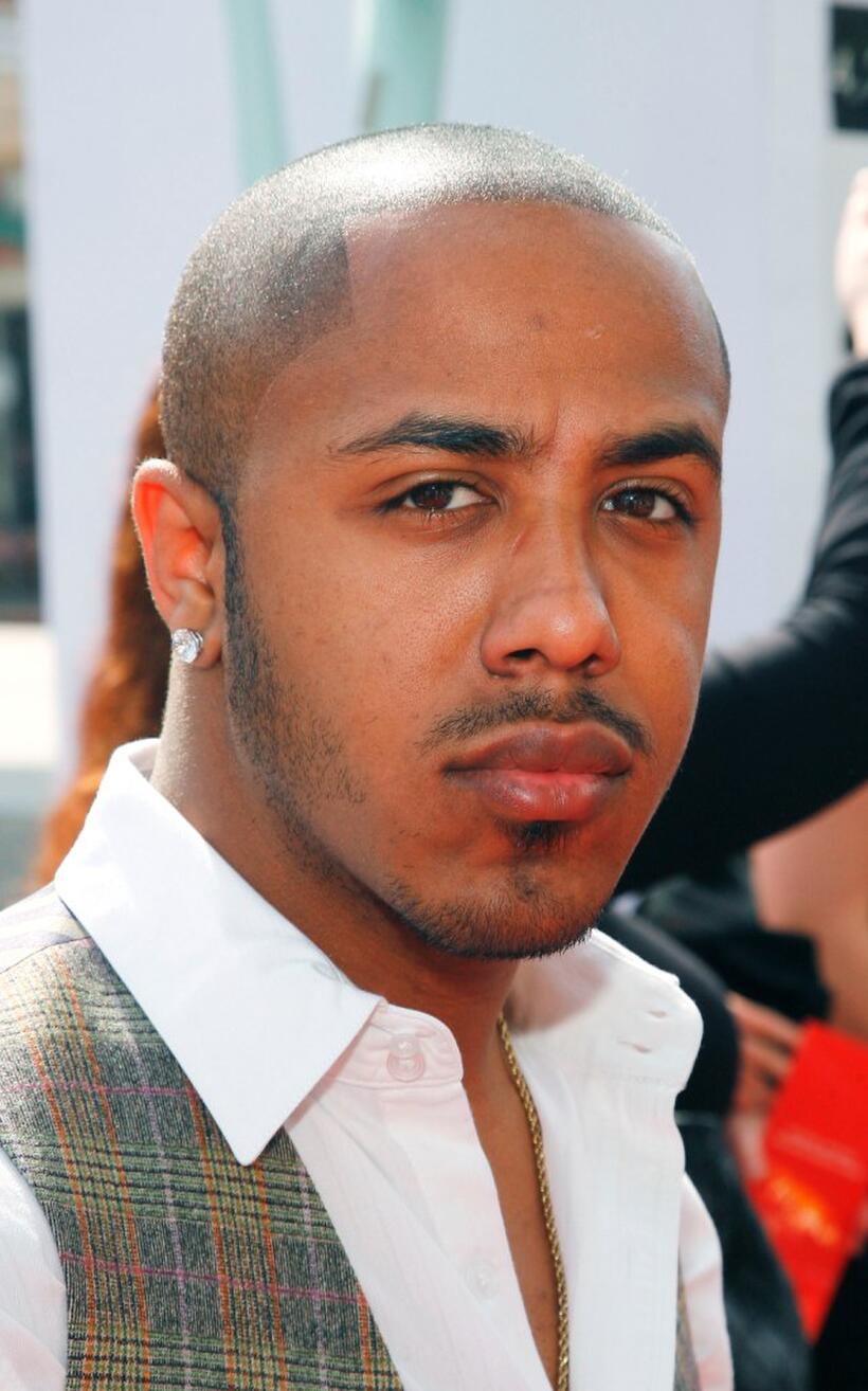 Marques Houston at the premiere of "Are We Done Yet."