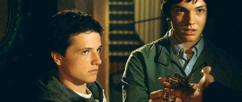 Josh Hutcherson as Steve and Chris Massoglia as Darren in "Cirque du Freak: The Vampire's Assistant."