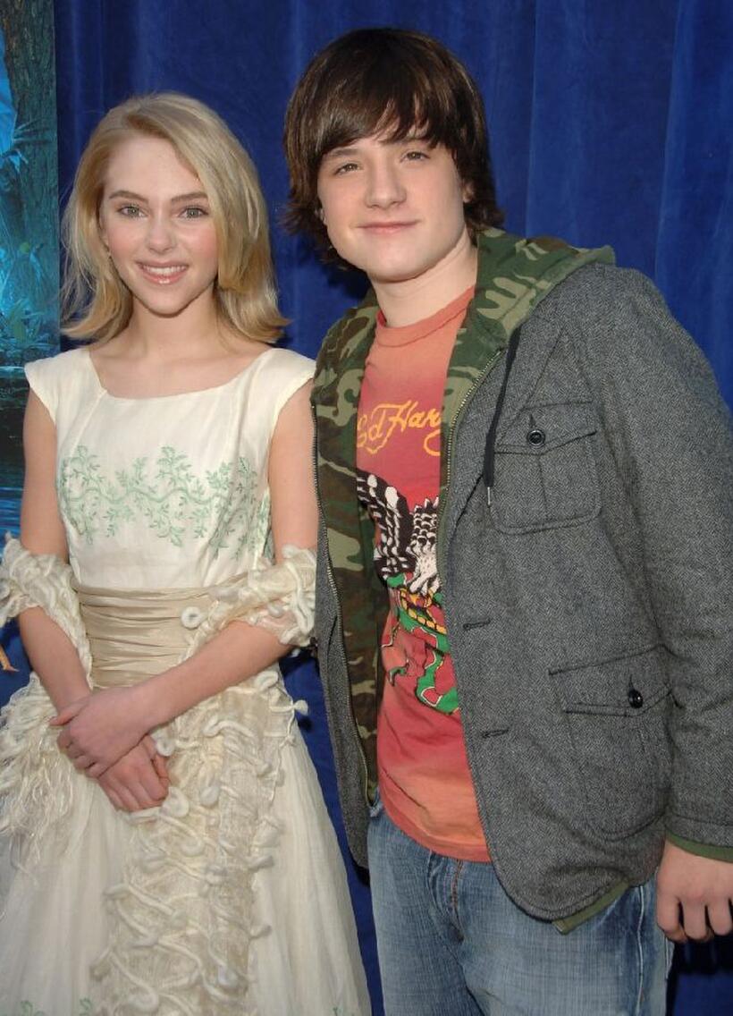 AnnaSophia Robb and Josh Hutcherson at the premiere of "Bridge To Terabithia."