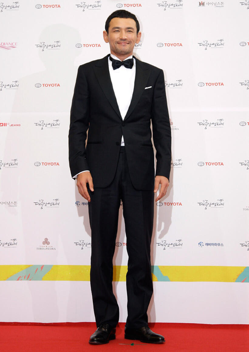 Hwang Jung-min at the 49th Daejong Film Awards.