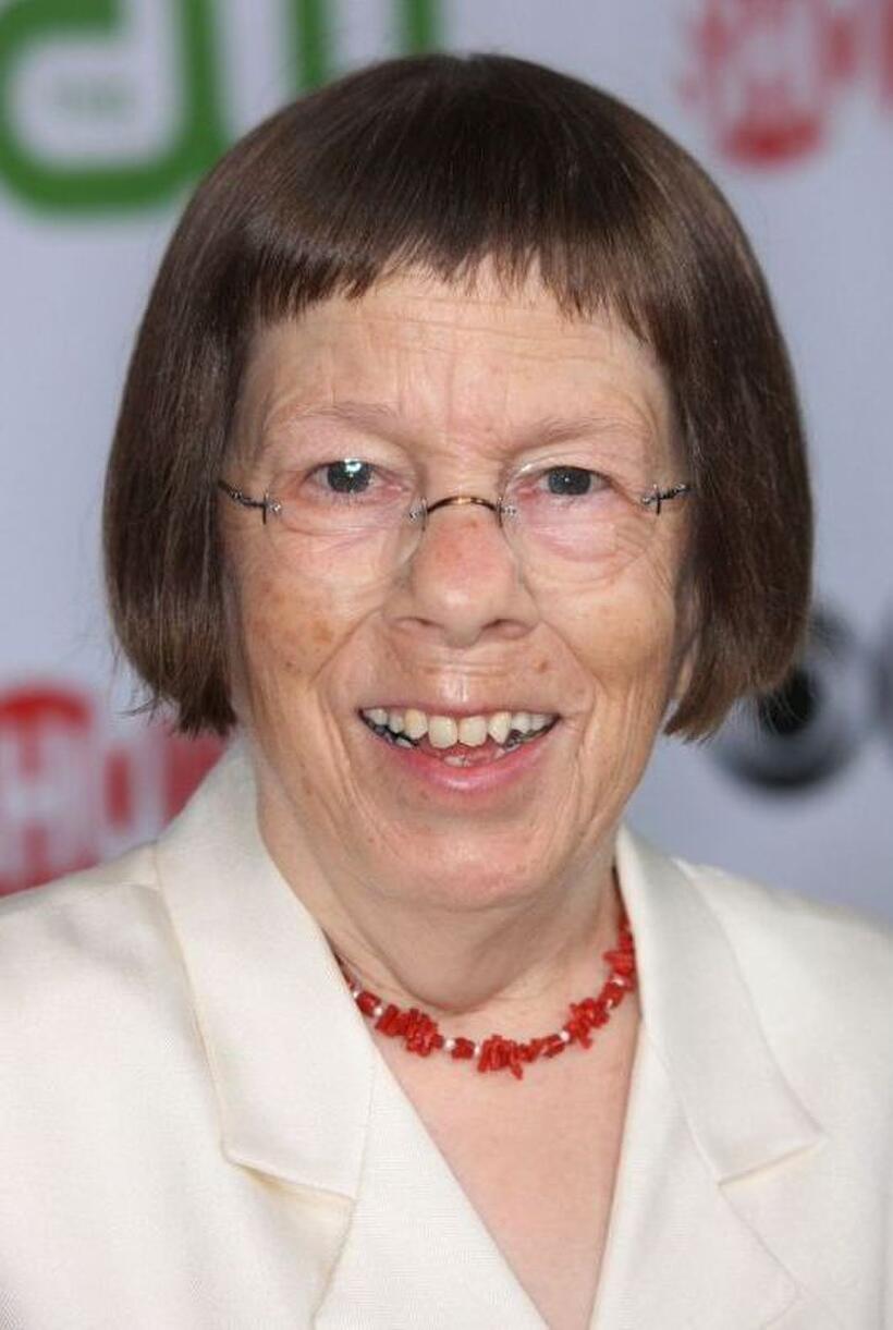 Linda Hunt at the CBS, CW, CBS Television Studio and Showtime TCA party.
