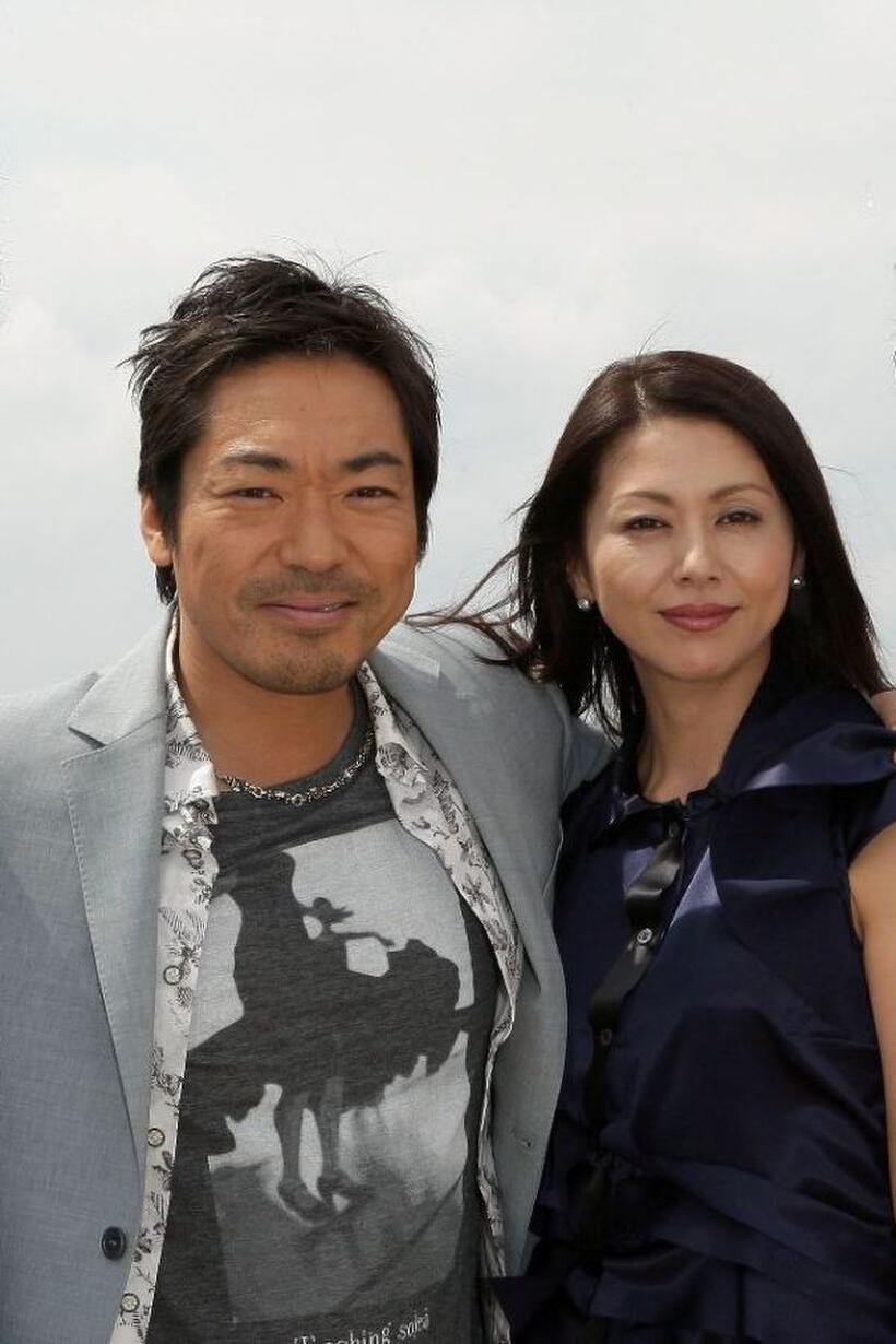Teruyuki Kagawa and Haruka Igawa at the photocall of "Tokyo Sonata."