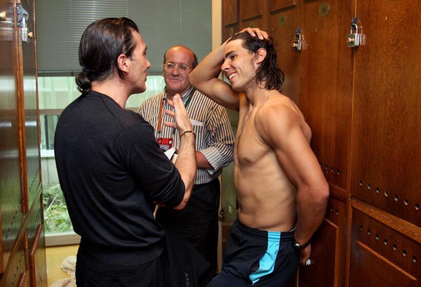 Antonio Banderas and Rafael Nadal at the French Tennis Open quarter final match.