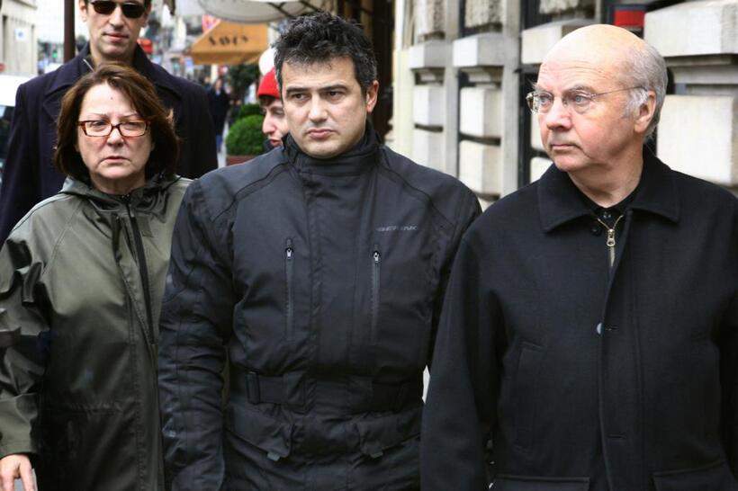 Josiane Balasko, Patrick Pelloux and French Bishop Jacques Gaillot at the demonstration in support of poorly housed families.