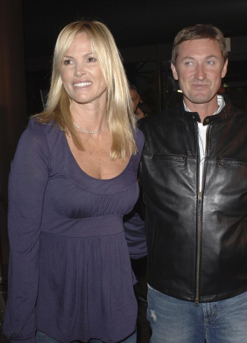 Janet Jones and Wayne Gretzky at the world premiere of "Dirty Deeds."