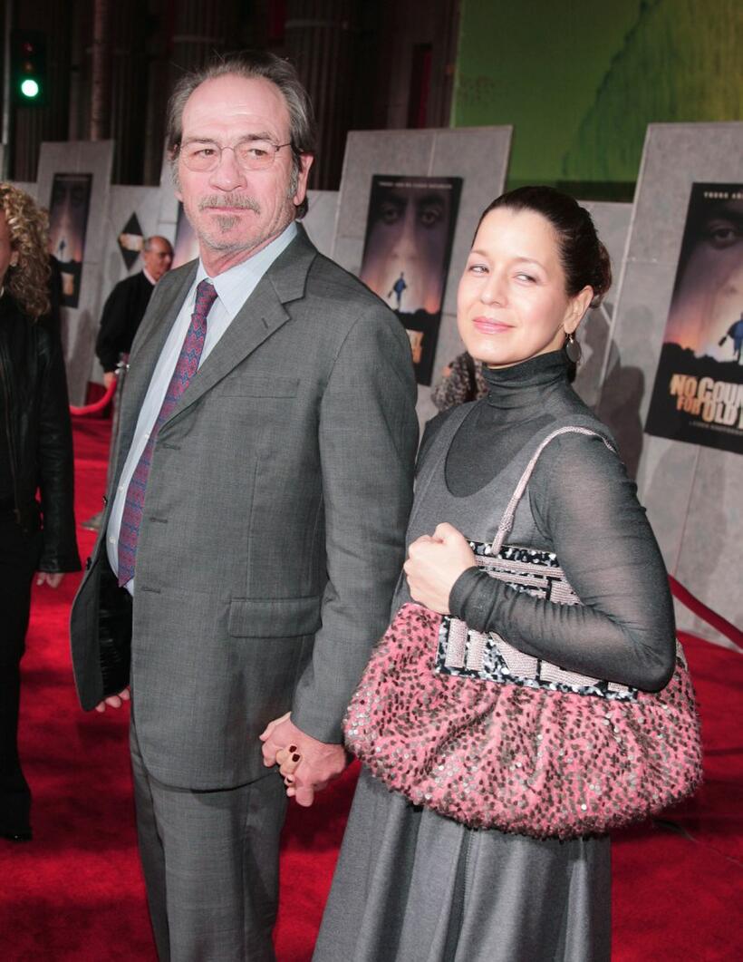 Tommy Lee Jones and his wife Dwan Jones at the premiere of "No Country for Old Men".