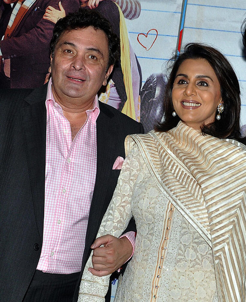 Rishi Kapoor and Neetu Singh Kapoor at the premiere of "Do Dooni Chaar."