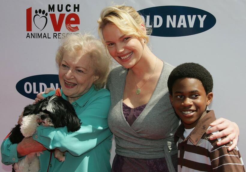 Betty White, Katherine Heigl and Malcolm David Kelley at the Old Navy's Kicks Off Nationwide Search For New Mascot.