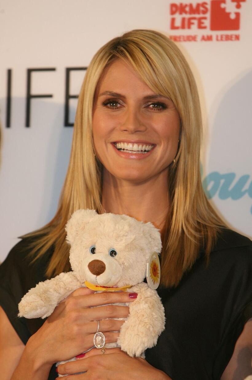 Heidi Klum at the press conference of DKMS and Douglas.