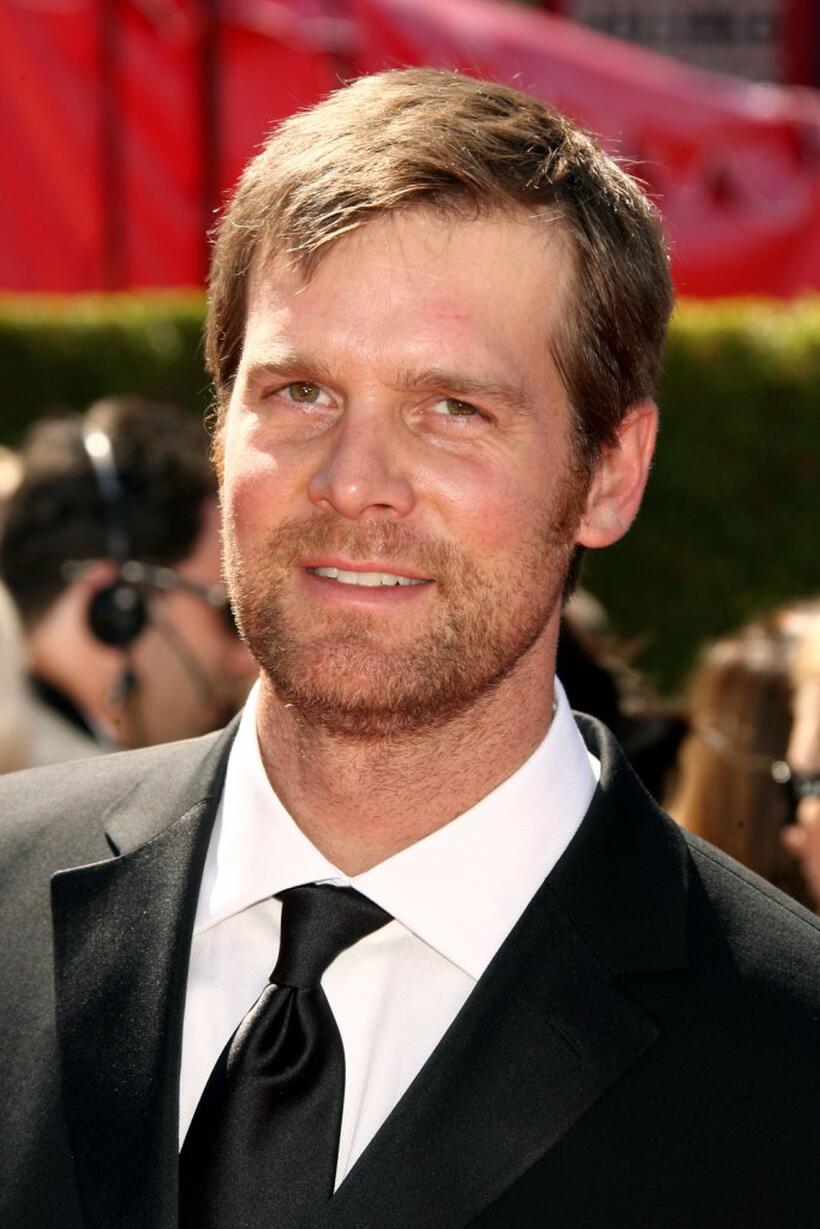 Peter Krause at the 58th Annual Primetime Emmy Awards.
