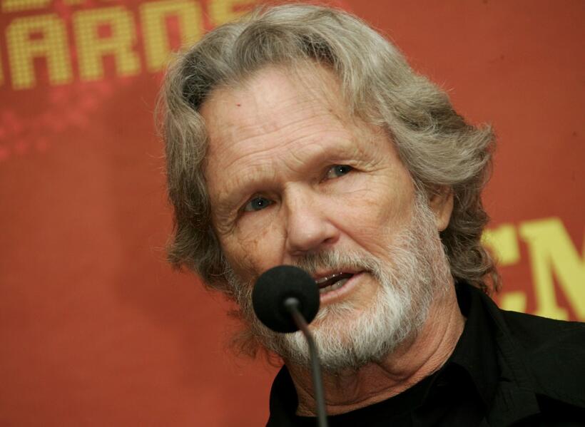 Kris Kristofferson at the "Johnny Cash Visionary Award" in the press room at the 2007 CMT Music Awards at the Curb Event Center.