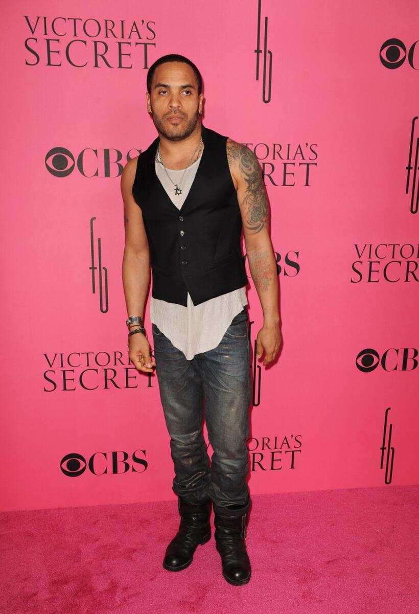 Lenny Kravitz at the 2008 Victoria's Secret Fashion Show.