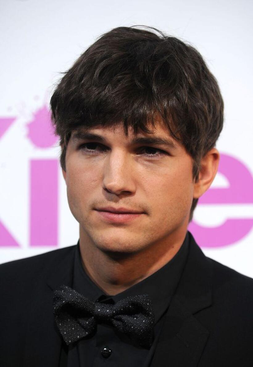 Ashton Kutcher at the California premiere of "Killers."
